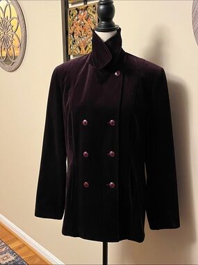 Ann Taylor Double-Breasted Velvet Peacoat in Deep Plum, size 12
